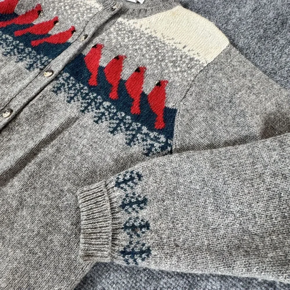 Vintage Orvis Cardigan Sweater 36 Womens Wool Bird Pattern Gray Button - Picture 3 of 5
